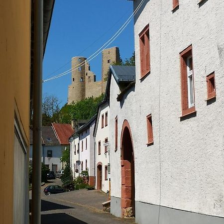 Mooi Ruim Appartement In Antieke Stadsboerderij Schonecken Bagian luar foto