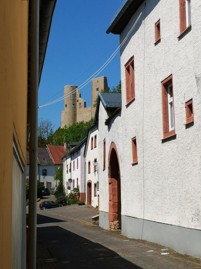 Mooi Ruim Appartement In Antieke Stadsboerderij Schonecken Bagian luar foto